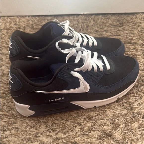 Nike Black and Blue Athletic Shoes with Swoosh Logo - Picture 2 of 11